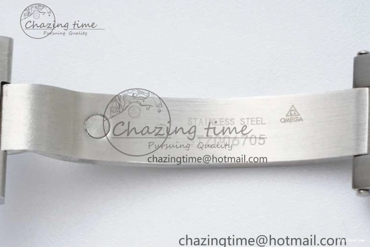 0720 Cozy Speedmaster Racing Master SS HKF Best Edition Black White Dial on SS Bracelet A 7807